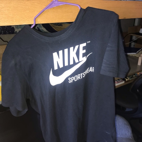 NIKE shirt - Picture 1 of 2